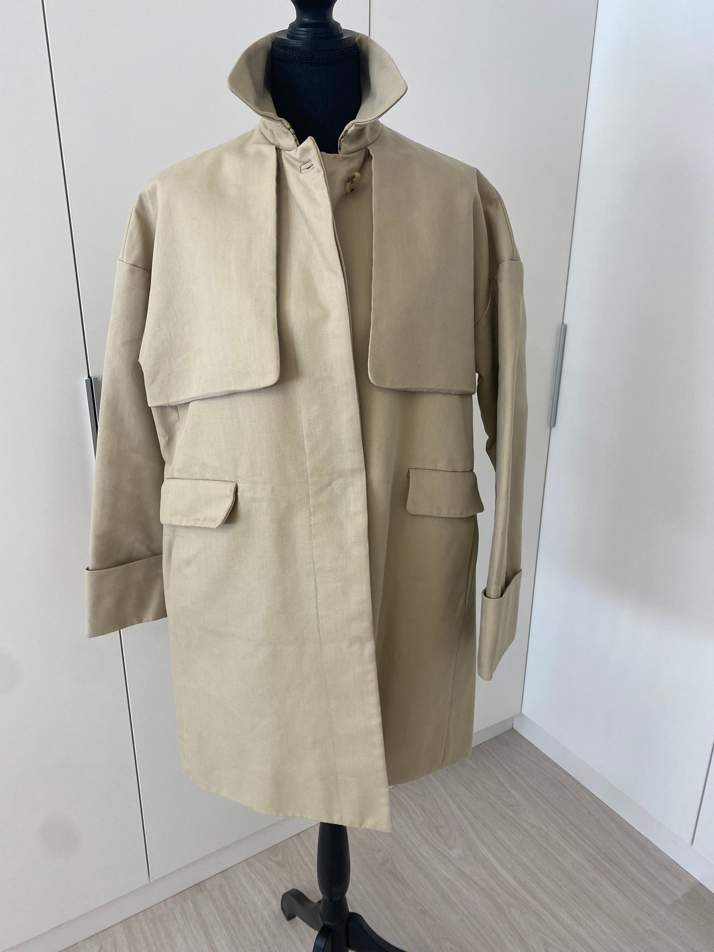 Impermeabile beige