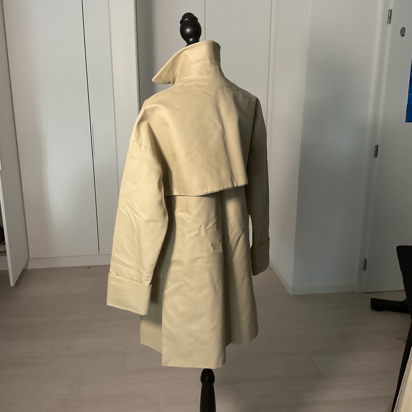 Impermeabile beige